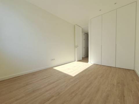 Moradia T3 independente com piscina na Lourinhã