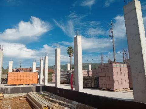 Moradia Térrea V3 Vista serra, lote 1645m2, Lagoa do Cão