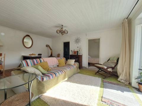 Moradia Rústica em Terreno Urbano