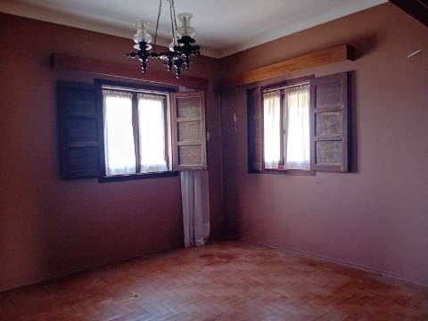 Moradia T4 no centro da Chainça - Leiria