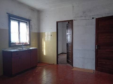 Moradia T4 no centro da Chainça - Leiria