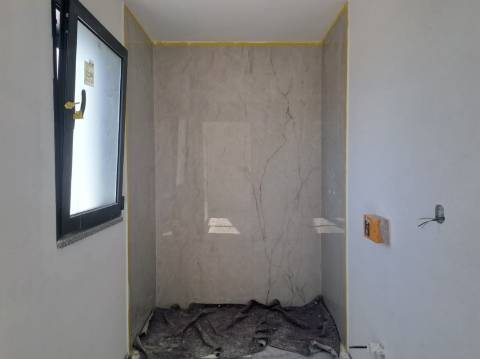 Moradia T4 com garagem na Barosa