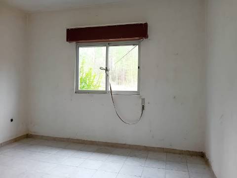 Moradia T3 com Terreno de 2660 m² em Rio de Couros, Ourém