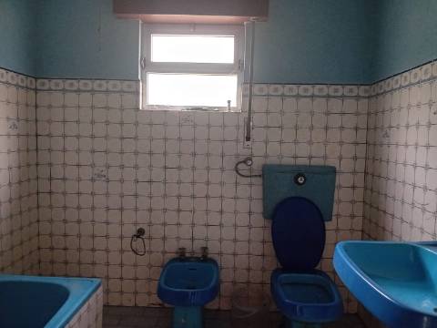 Moradia T3 com Terreno de 2660 m² em Rio de Couros, Ourém