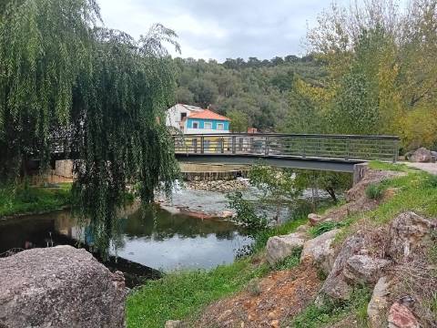 Moradia T3 com Terreno de 2660 m² em Rio de Couros, Ourém