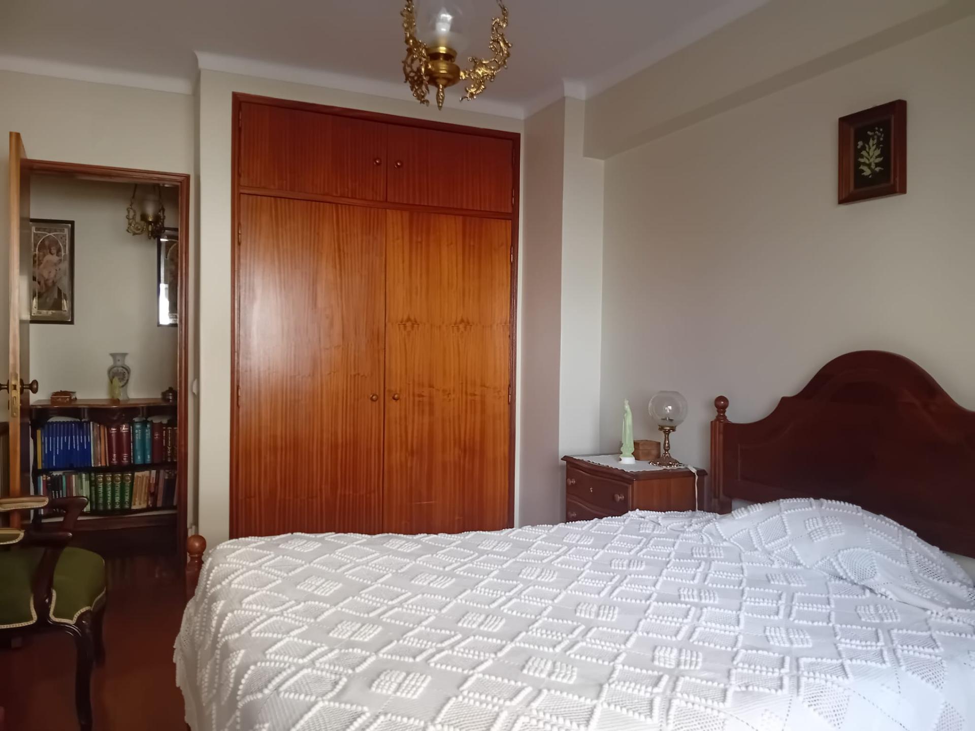 Apartamento T3 com suíte, centro de Fátima