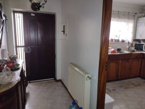 Apartamento T3 com suíte, centro de Fátima