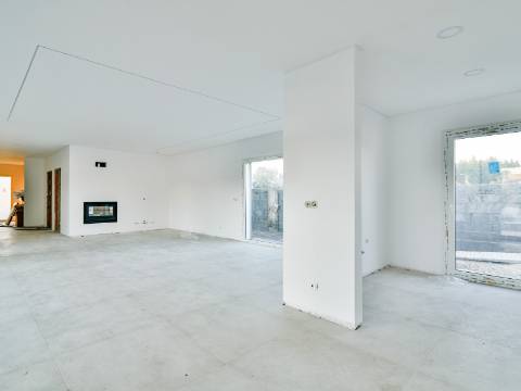 Moradia Térrea V4 no Nadadouro