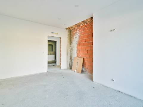 Moradia Térrea V4 no Nadadouro