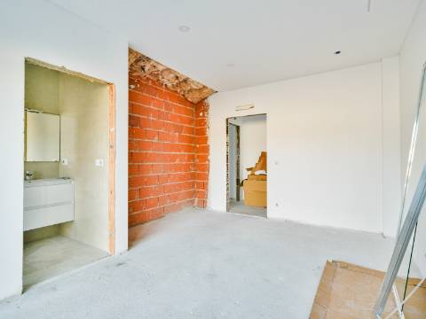 Moradia Térrea V4 no Nadadouro