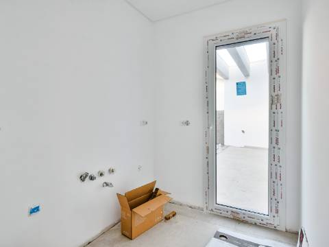 Moradia Térrea V4 no Nadadouro