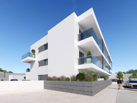 Apartamento T3 com garagem no centro de Ferrel