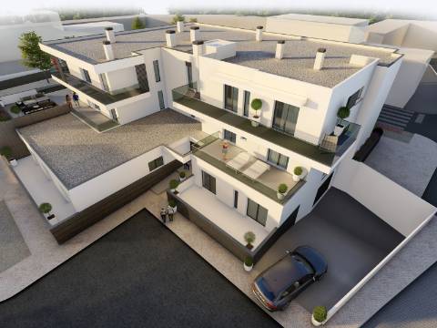 Apartamento T3 com garagem no centro de Ferrel