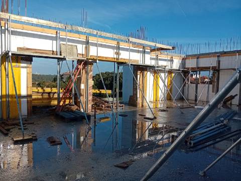 Apartamento T3 em Condomínio Fechado nos Pousos - Tecnologia Verde