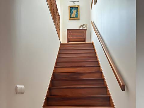 Duplex T3 com Varandas, Terraço e Vista Desafogada para o Castelo de Leiria - Bairro dos Capuchos