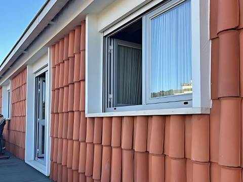 Duplex T3 com Varandas, Terraço e Vista Desafogada para o Castelo de Leiria - Bairro dos Capuchos