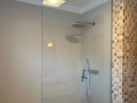 Duplex T3 com Varandas, Terraço e Vista Desafogada para o Castelo de Leiria - Bairro dos Capuchos