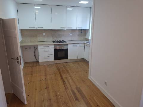 Apartamento na Rua dos Fanqueiros