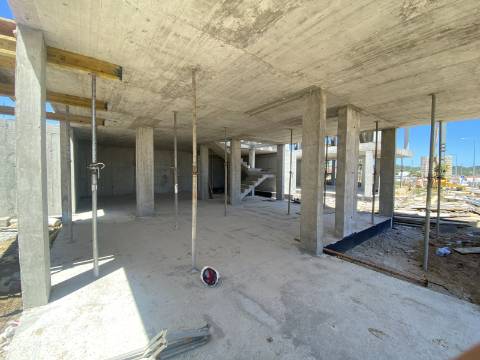 Moradia V3 com piscina e terraço a 5 minutos das praias