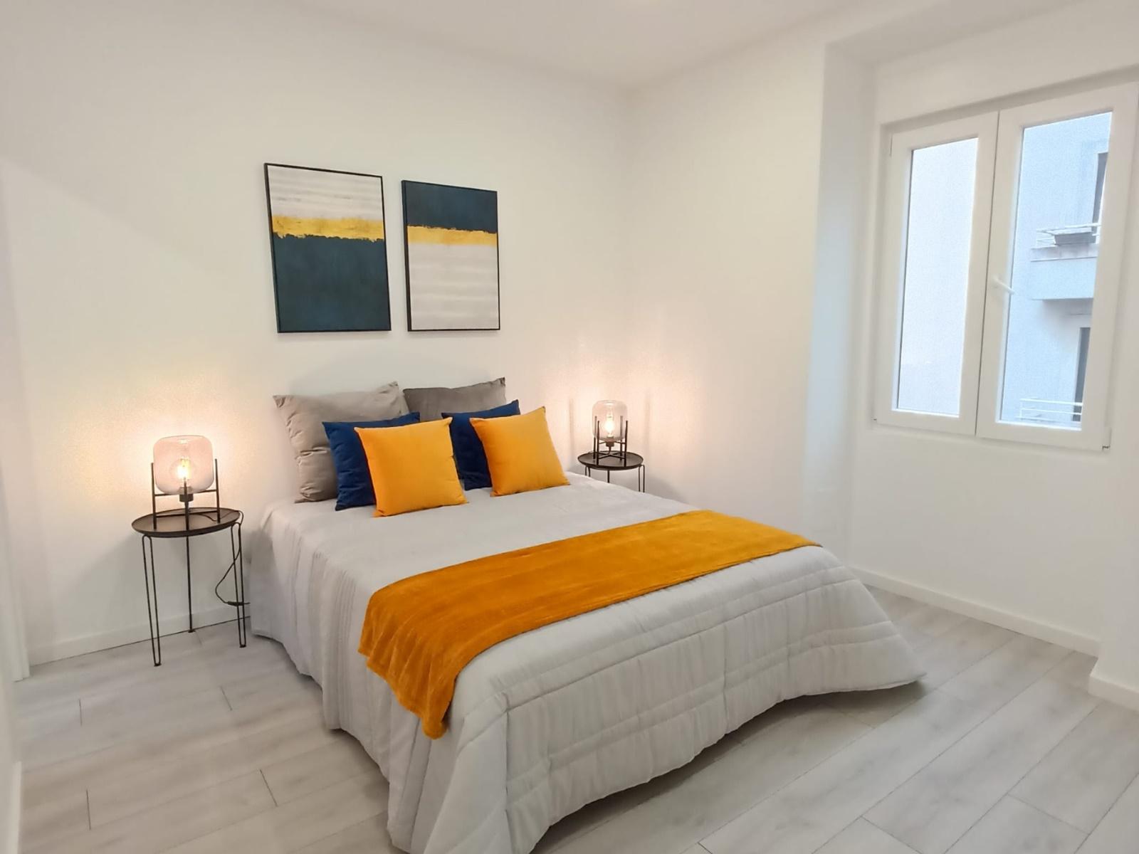 São Domingos de Benfica | T2 com suíte, closet e varanda | Totalmente remodelado