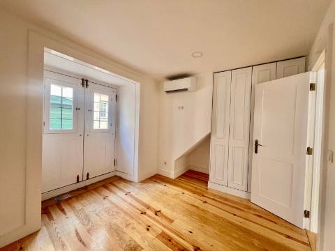 Apartamento T2 novo com charme e acabamentos premium em São Vicente