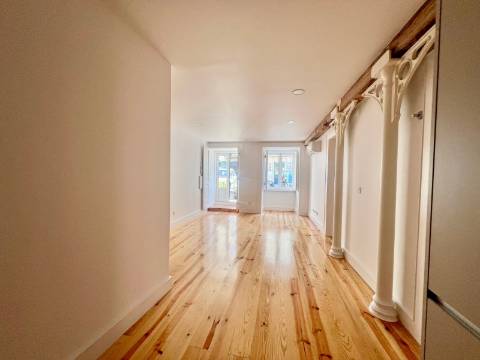 Apartamento T2 novo com charme e acabamentos premium em São Vicente