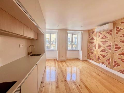 Exclusivo apartamento T2 de charme histórico e acabamentos de excelência