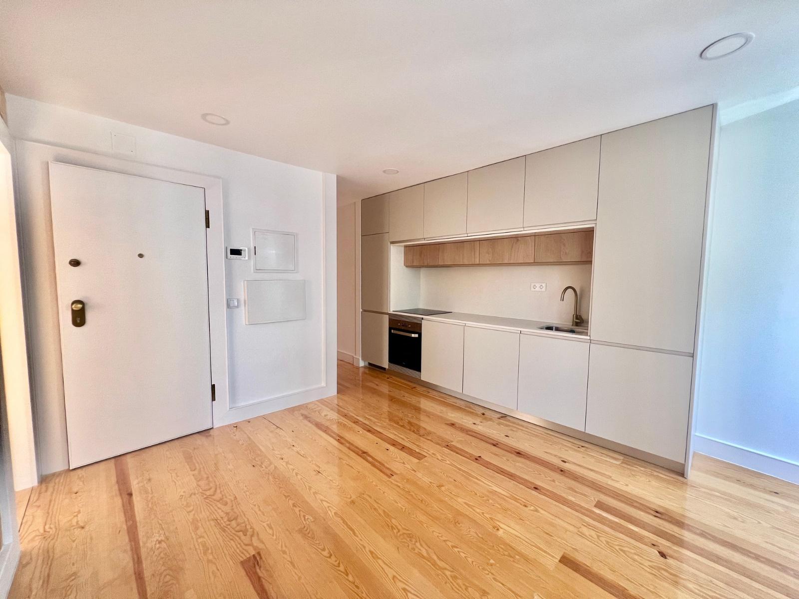 Exclusivo apartamento T2 de charme histórico e acabamentos de excelência