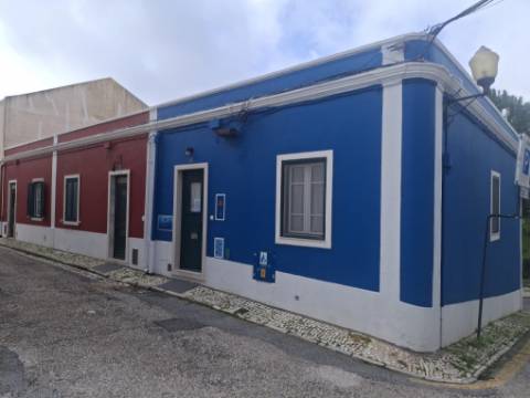 Moradia para reabilitar em Campolide