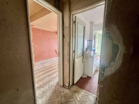 Apartamento T3 com varanda, com vista deslumbrante para o Rio Tejo - Olivais Sul