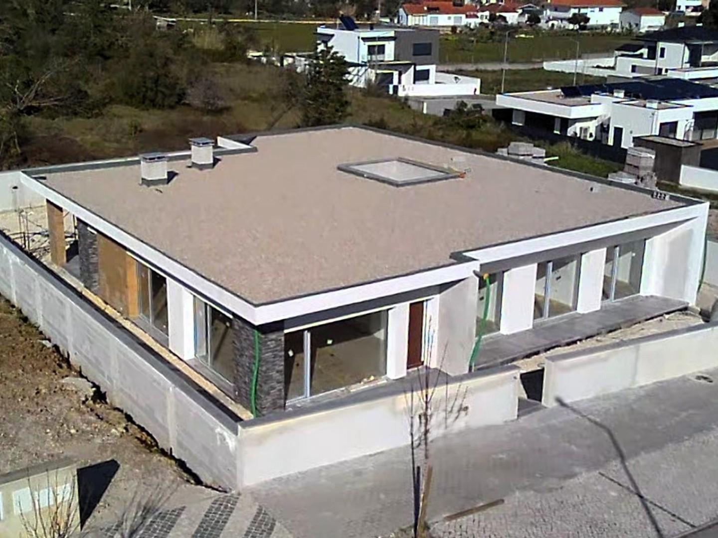 Moradia V4 Contemporânea de Excelência, Parceiros