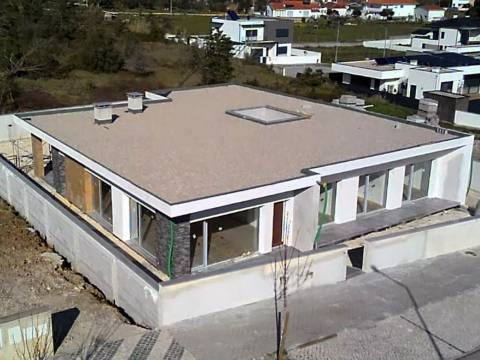 Moradia V4 Contemporânea de Excelência, Parceiros