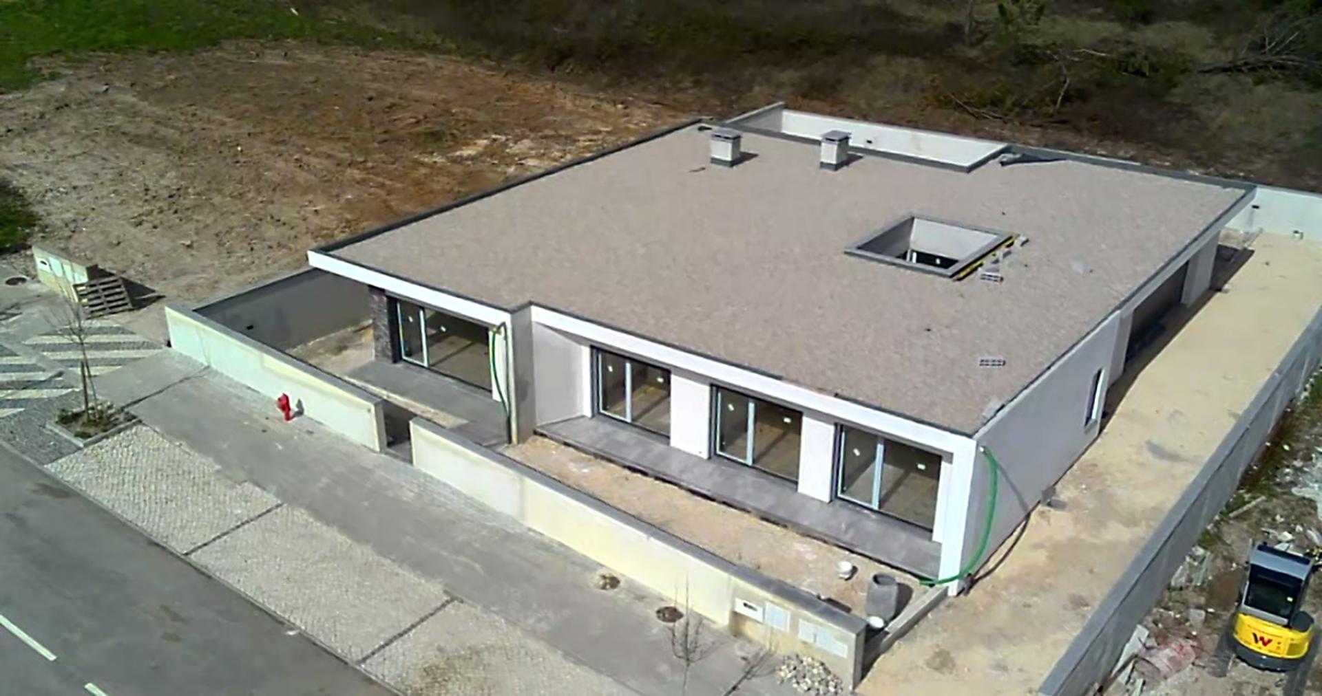 Moradia V4 Contemporânea de Excelência, Parceiros