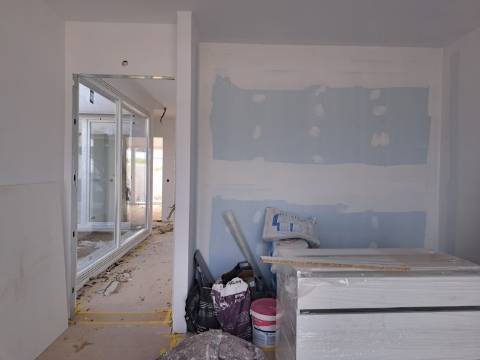 Moradia V4 Contemporânea de Excelência, Parceiros