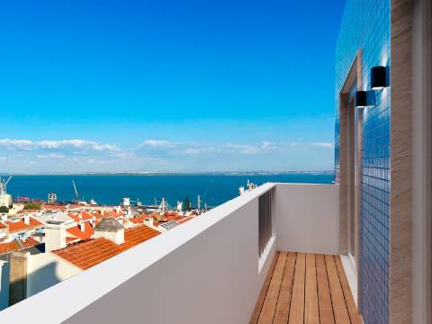 Apartamento T2 de charme, com varanda e deslumbrante vista de rio em São Vicente