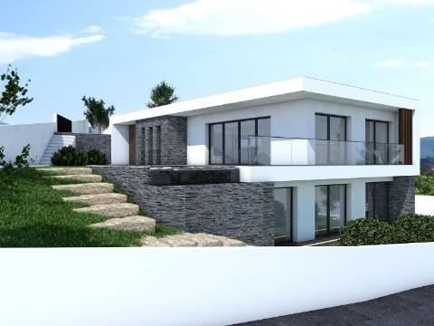 Terreno com projeto na Serra do Bouro