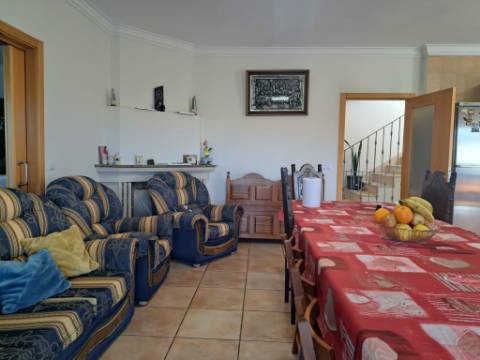 Moradia V5 em pleno centro de Ourém