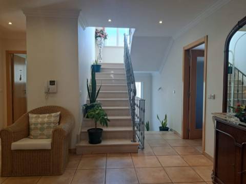 Moradia V5 em pleno centro de Ourém