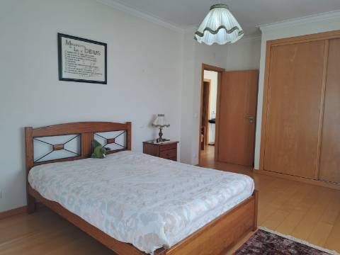 Moradia V5 em pleno centro de Ourém