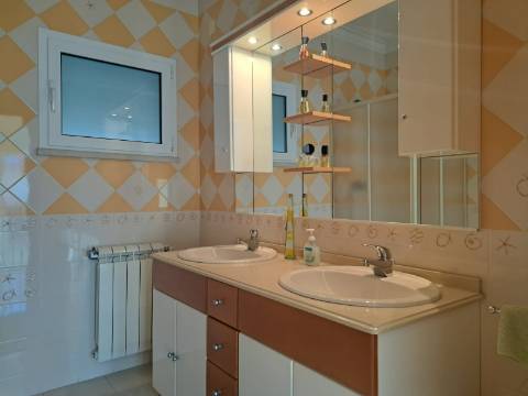 Moradia V5 em pleno centro de Ourém