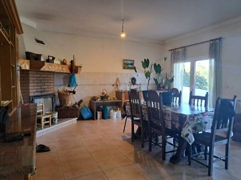 Moradia V5 em pleno centro de Ourém