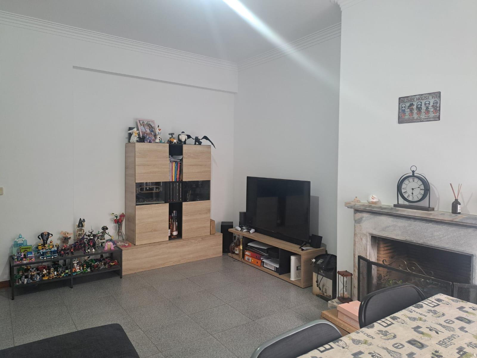 Bom apartamento T2 no Casal do Marco, Seixal