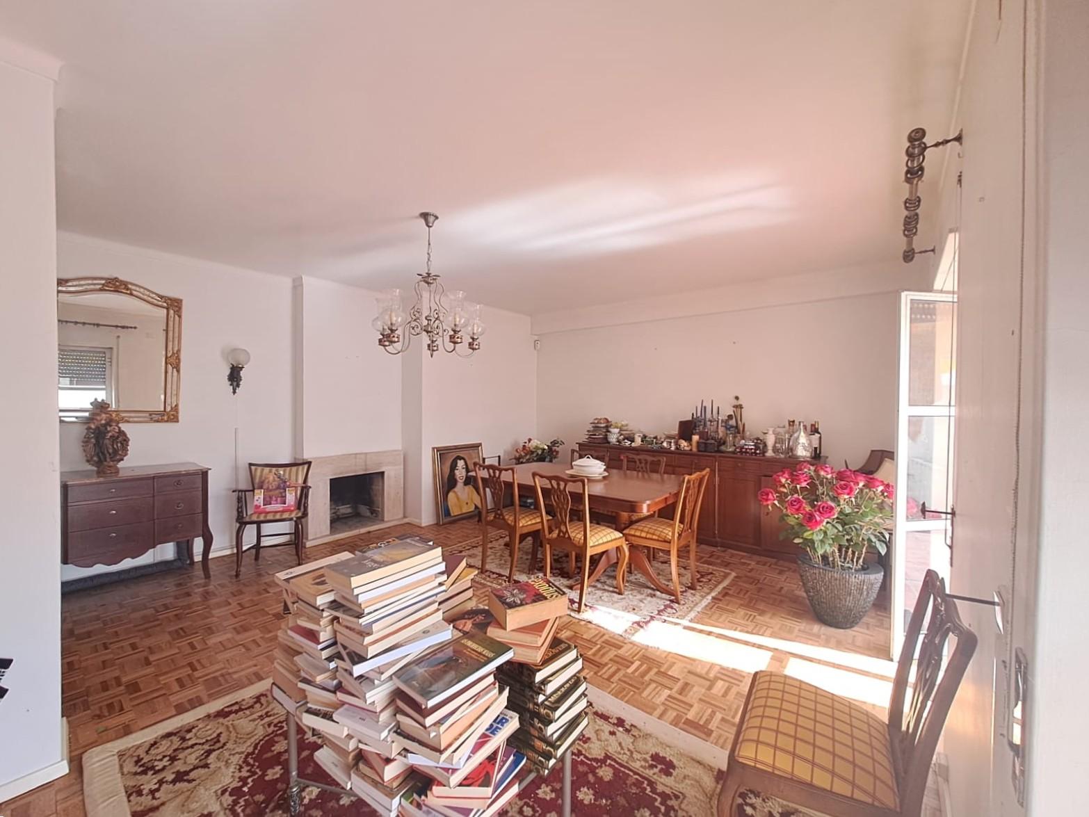 Apartamento T3 no Coração de Caldas da Rainha - Localização Privilegiada