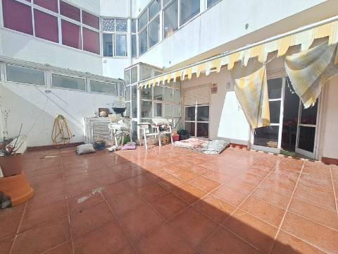 Apartamento T3 no Coração de Caldas da Rainha - Localização Privilegiada