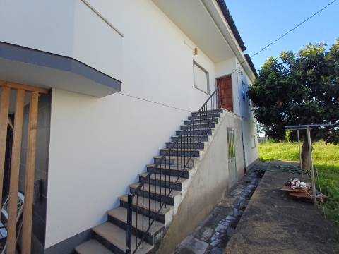 Terreno com 1.342 m² localizado no centro de Leiria, com uma vista privilegiada para o castelo
