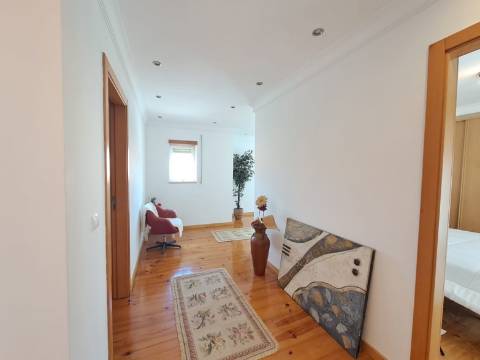 Moradia V4+1 em Roliça, em condomínio Domicillium Villas