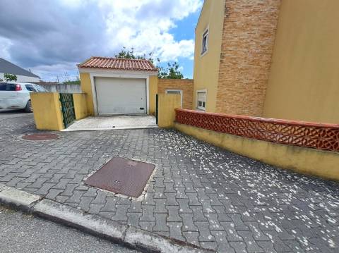 Moradia V4+1 em Roliça, em condomínio Domicillium Villas