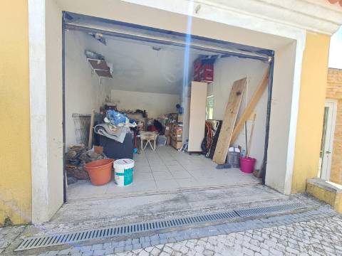 Moradia V4+1 em Roliça, em condomínio Domicillium Villas