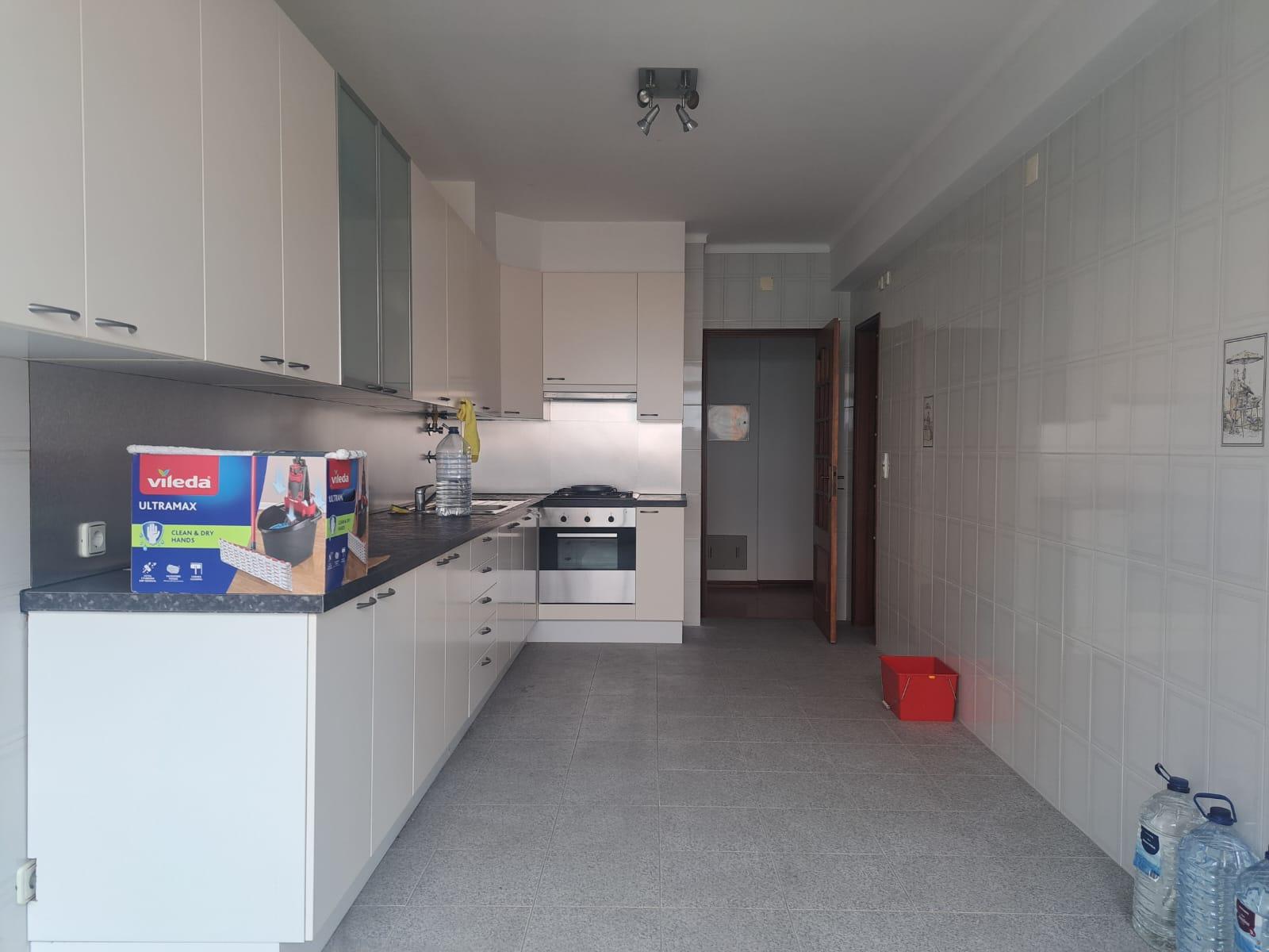 Bom apartamento T3 no centro de Ourém