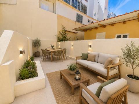 T2 a estrear com logradouro privativo | Viva Lisboa com elegância e conforto